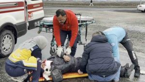Aksaray’da Çarpışan Araçlar: Motosiklet Sürücüsü Yaralandı